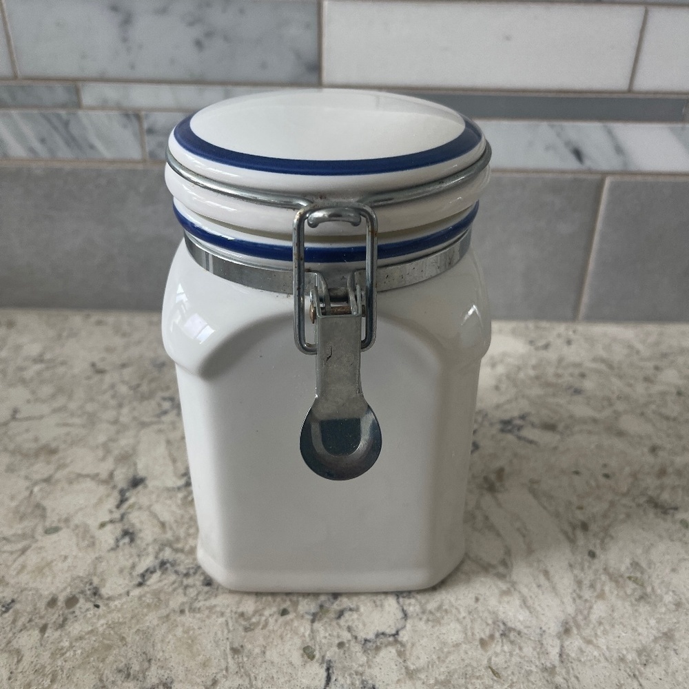 Vintage The Cellar‎ 6 x 4  White Airtight Canister for Federated Dept Stores